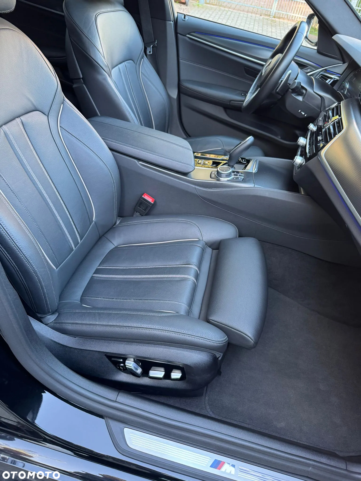 BMW Seria 5 530i M Sport Edition - 23