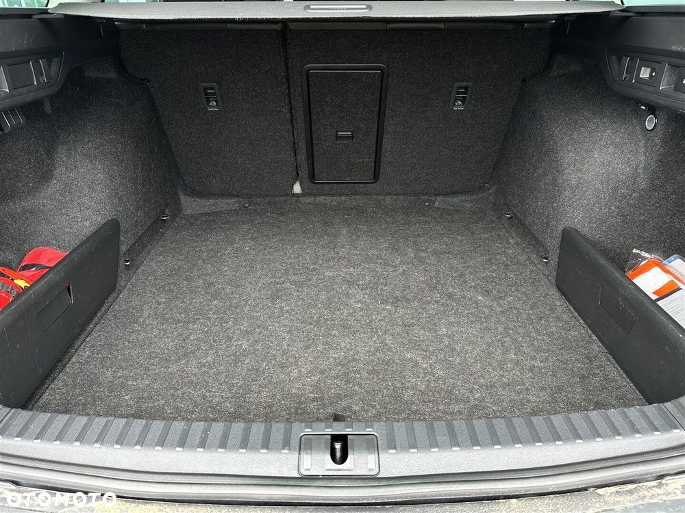 Skoda Octavia 2.0 TDI 4x4 Scout DSG - 10