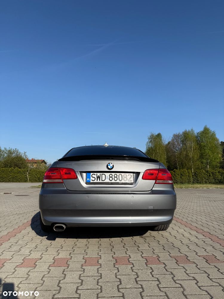 BMW Seria 3 320i - 16