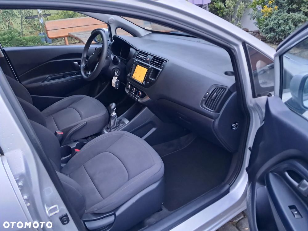 Kia Rio 1.4 Dream Team Edition - 15