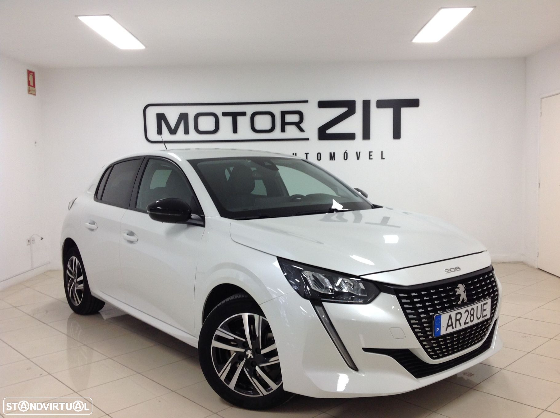 Peugeot 208 1.2 PureTech Allure - 1