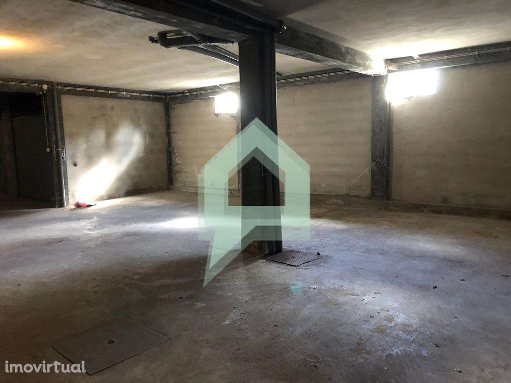 APARCAMENTO - PERELHAL - Grande imagem: 4/7