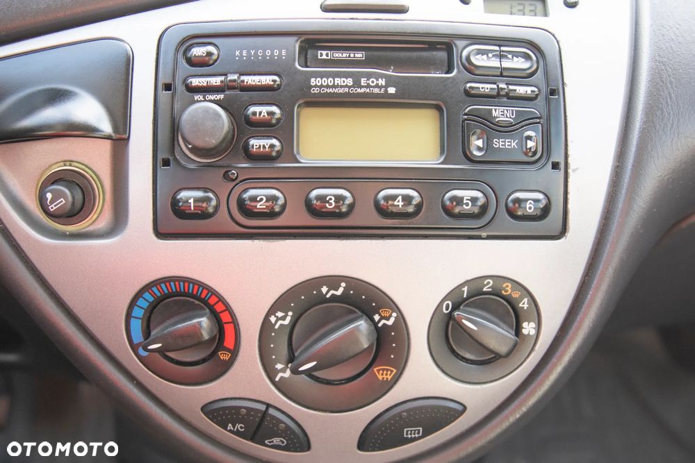 Ford Focus Trend - 8