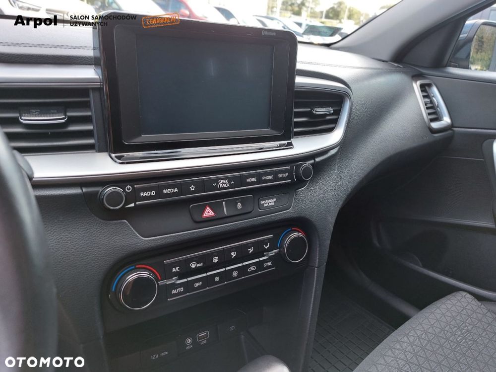 Kia Ceed 1.4 T-GDI M DCT - 16