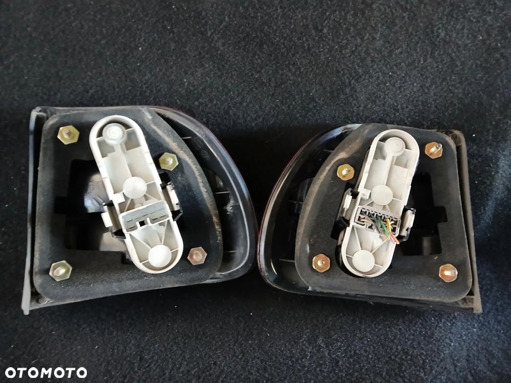 Volvo V40 Kombi lampa tylna lewa, prawa - 2