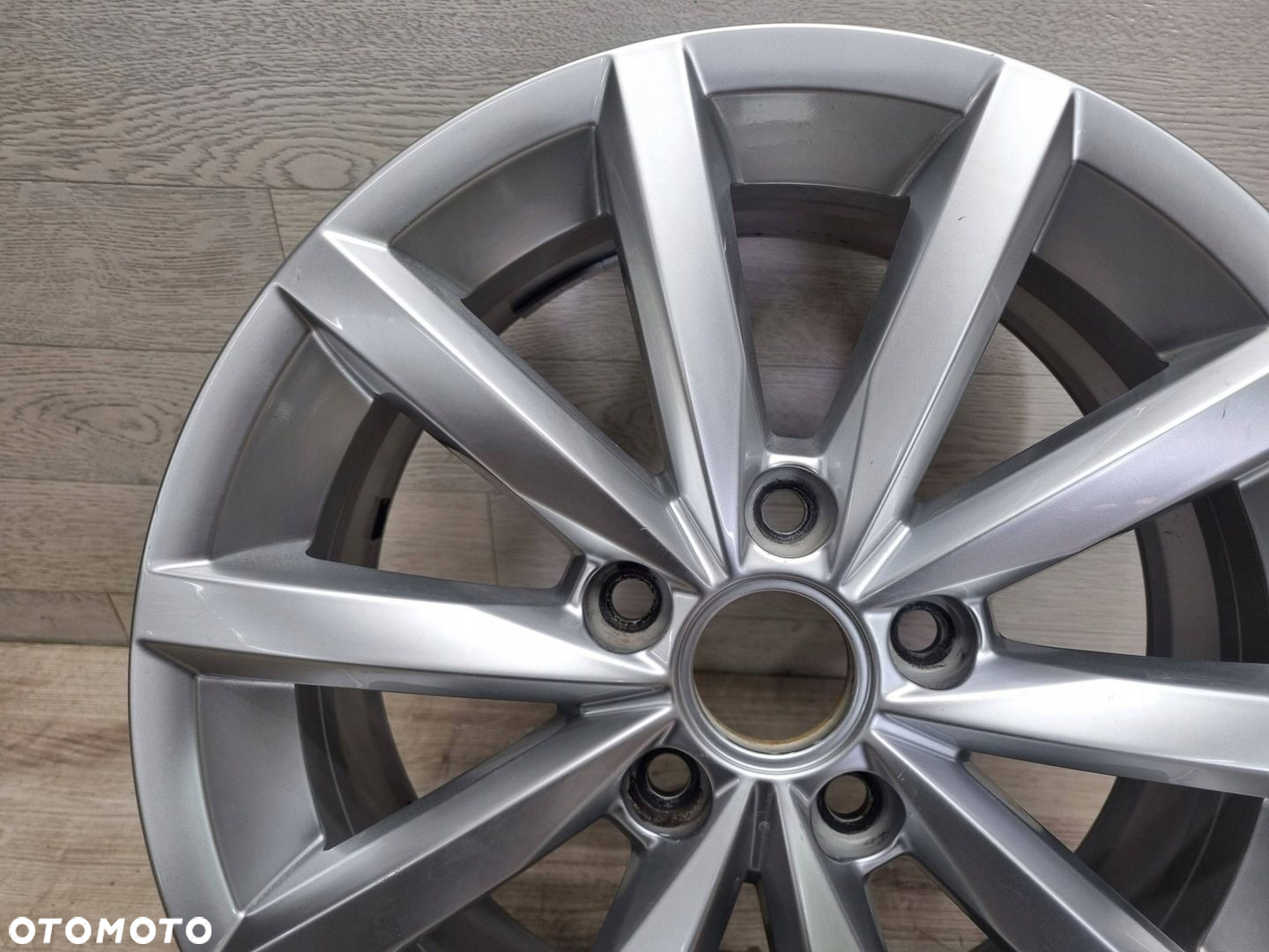 Volkswagen Golf VII 2015 Wszystkie Felgi aluminiowe R16 - 5