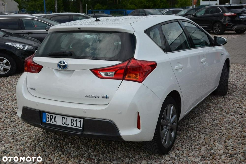 Toyota Auris 1.8 VVT-i Automatik Executive - 4