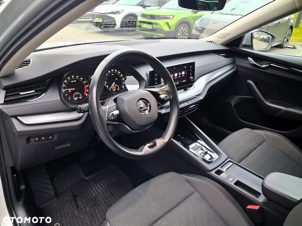 Skoda Octavia 2.0 TDI SCR Ambition DSG - 10