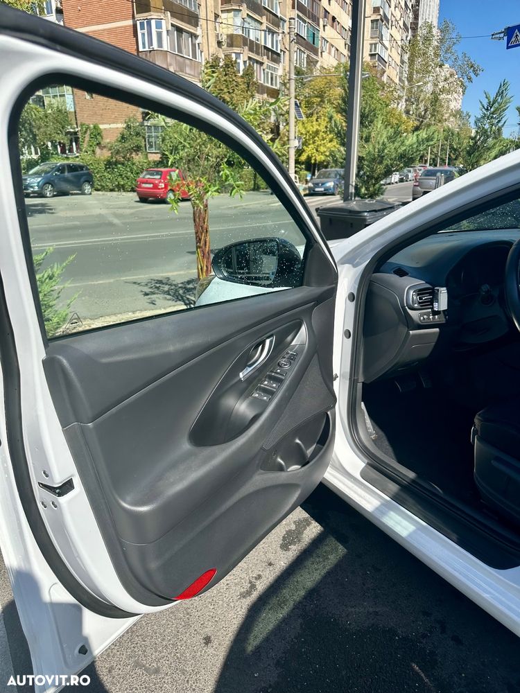 Hyundai i30 Fastback 1.5 T-GDI MHEV 160CP 7DCT Highway N-Line - 4