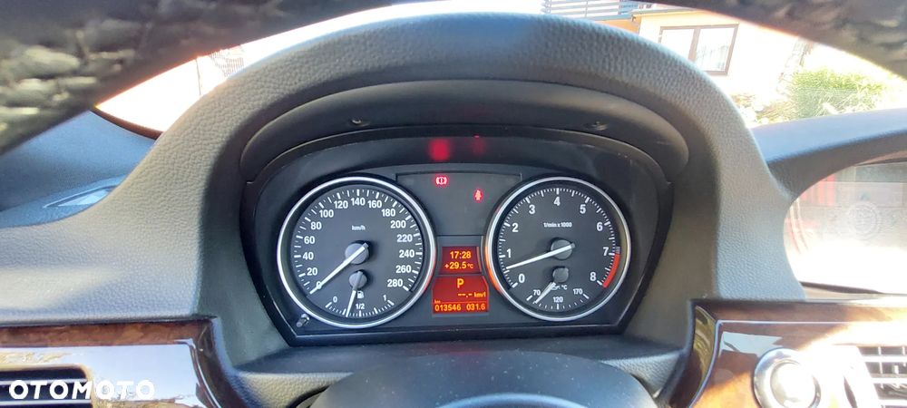 BMW Seria 3 335i - 22