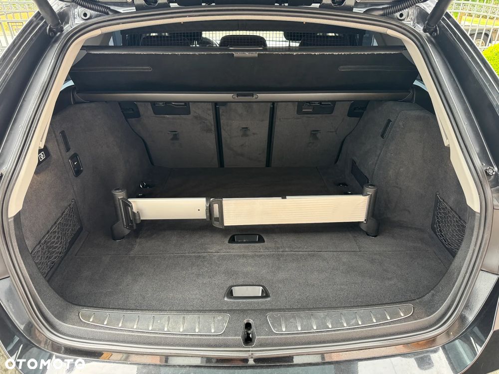 BMW Seria 3 320d Sport Line Shadow - 35