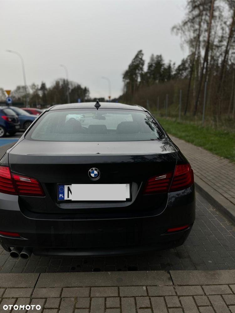 BMW Seria 5 525d - 26