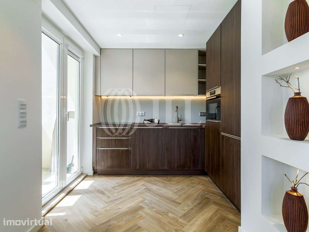 Apartamento T2 Totalmente Remodelado nas Amoreiras, Lisboa - Grande imagem: 3/16