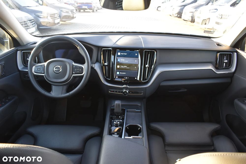 Volvo XC 60 B4 B Momentum Pro - 20