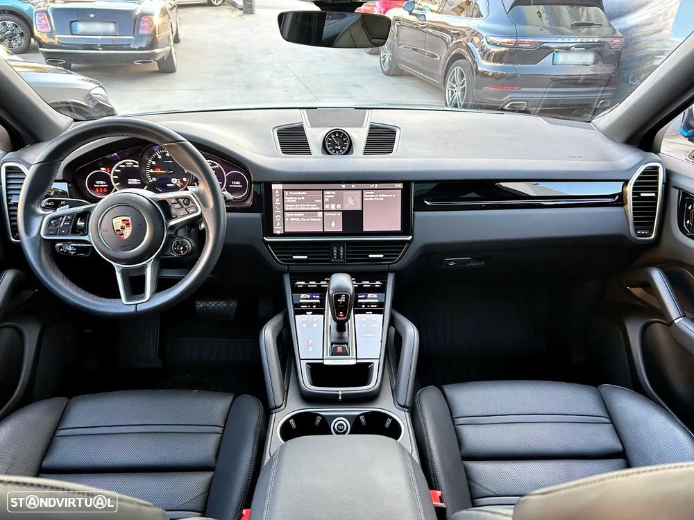 Porsche Cayenne Coupé E-Hybrid - 9