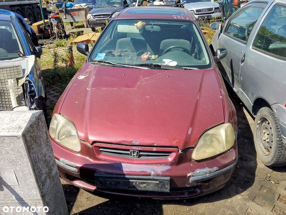 Honda Civic VI (95-99r.) 1.4 B 90KM. Silnik D14A4 / D14Z2 / D14Z4 Skrzynia lakier. Cały na części. GWARANCJA !!!  Przód Tył Zestaw Komplet Drzwi Klapa Zderzak Błotnik Maska Grill Atrapa Szyba Pas Lampa Lusterko Boczki Fotel Kanapa Kokpit Deska Rozdzielcza Przełącznik Włącznik Sterownik Przewody Wiązka Instalacja Moduł Komputer Czujnik Listwa Pompa Alternator Wtryski Głowica Rozrusznik Kompresor Sprzęgło Dwumas Silnik Skrzynia ABS Klimatyzacji Paliwa Wspomagania Kolektor Turbina Przepustnica Zawór Chłodnica Koło Hak Belka Sanki Zawieszenie Mcpherson Półoś Amortyzator Wydech Tłumik Zacisk Most - 2