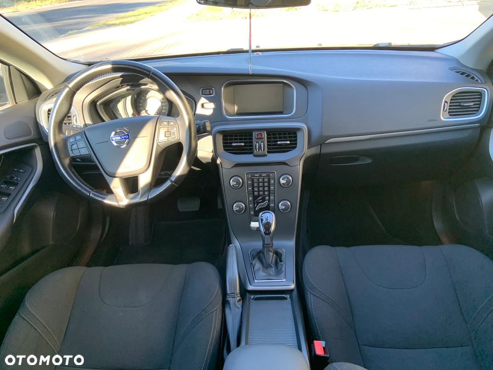 Volvo V40 D2 Kinetic - 7