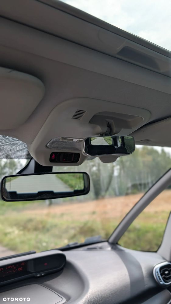Citroën C3 Picasso 1.6i Exclusive - 13