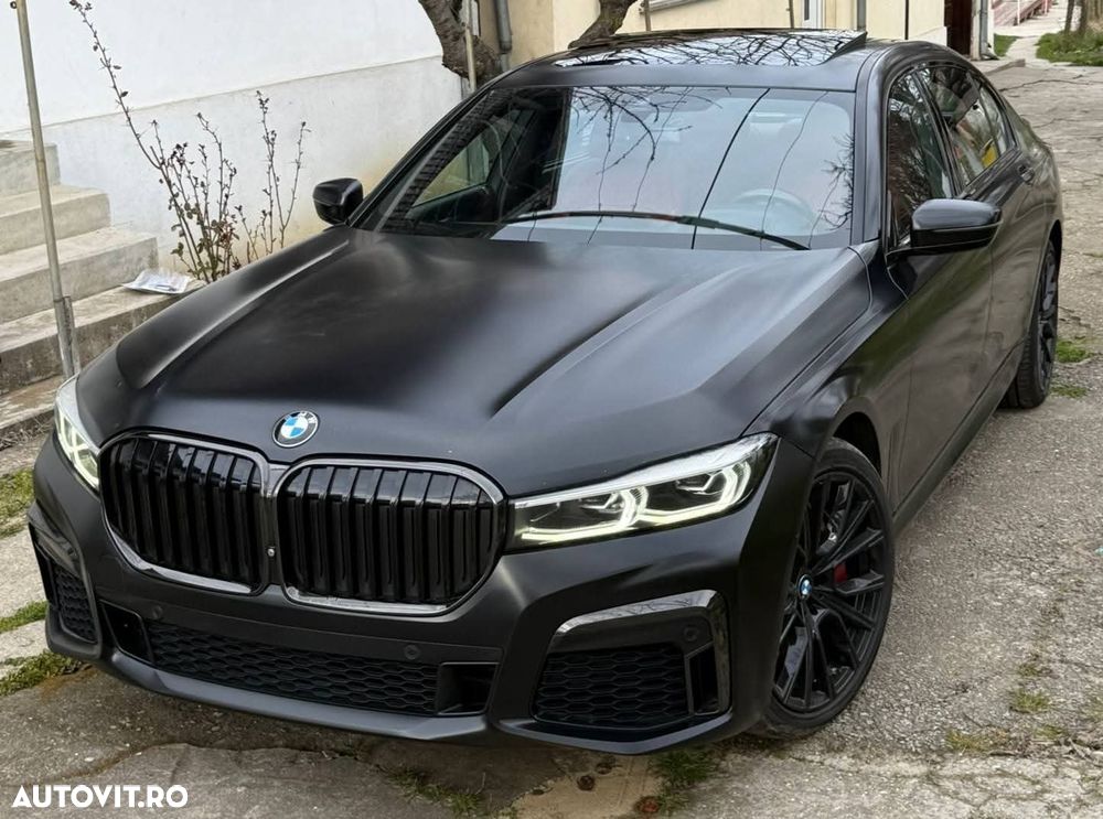 BMW Seria 7 750i xDrive - 8