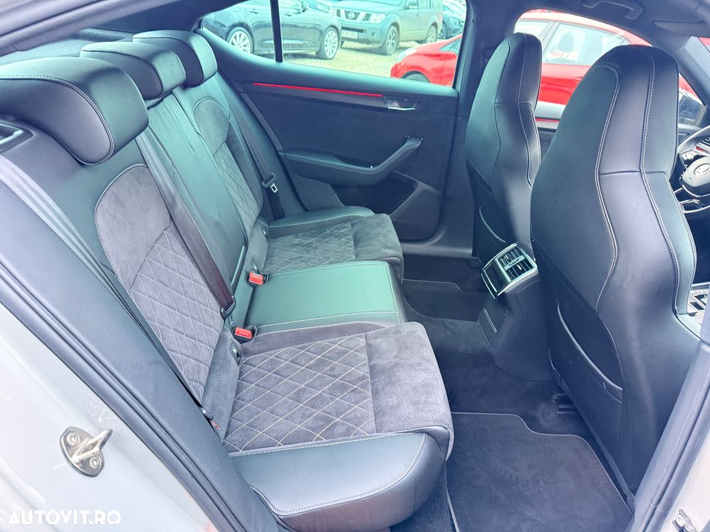 Skoda Superb 2.0 TSI DSG 4X4 Sportline - 7