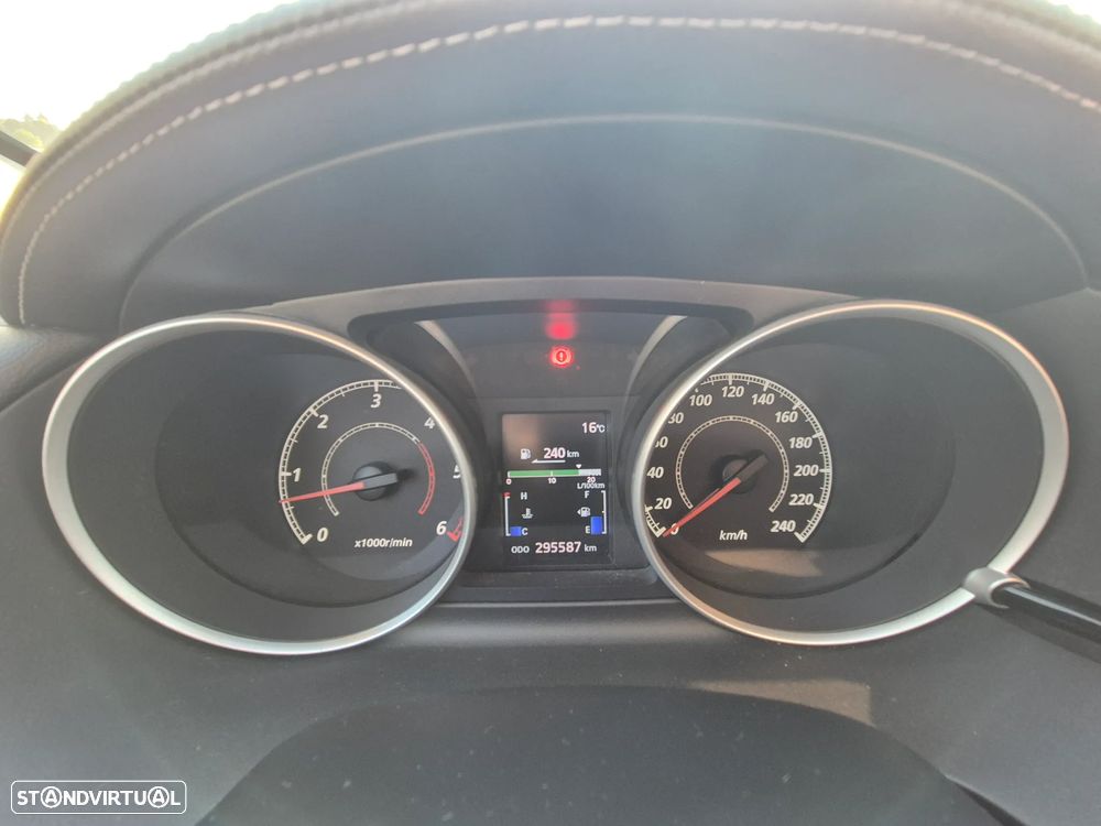 Mitsubishi Outlander 2.2 DI-D Instyle - 13