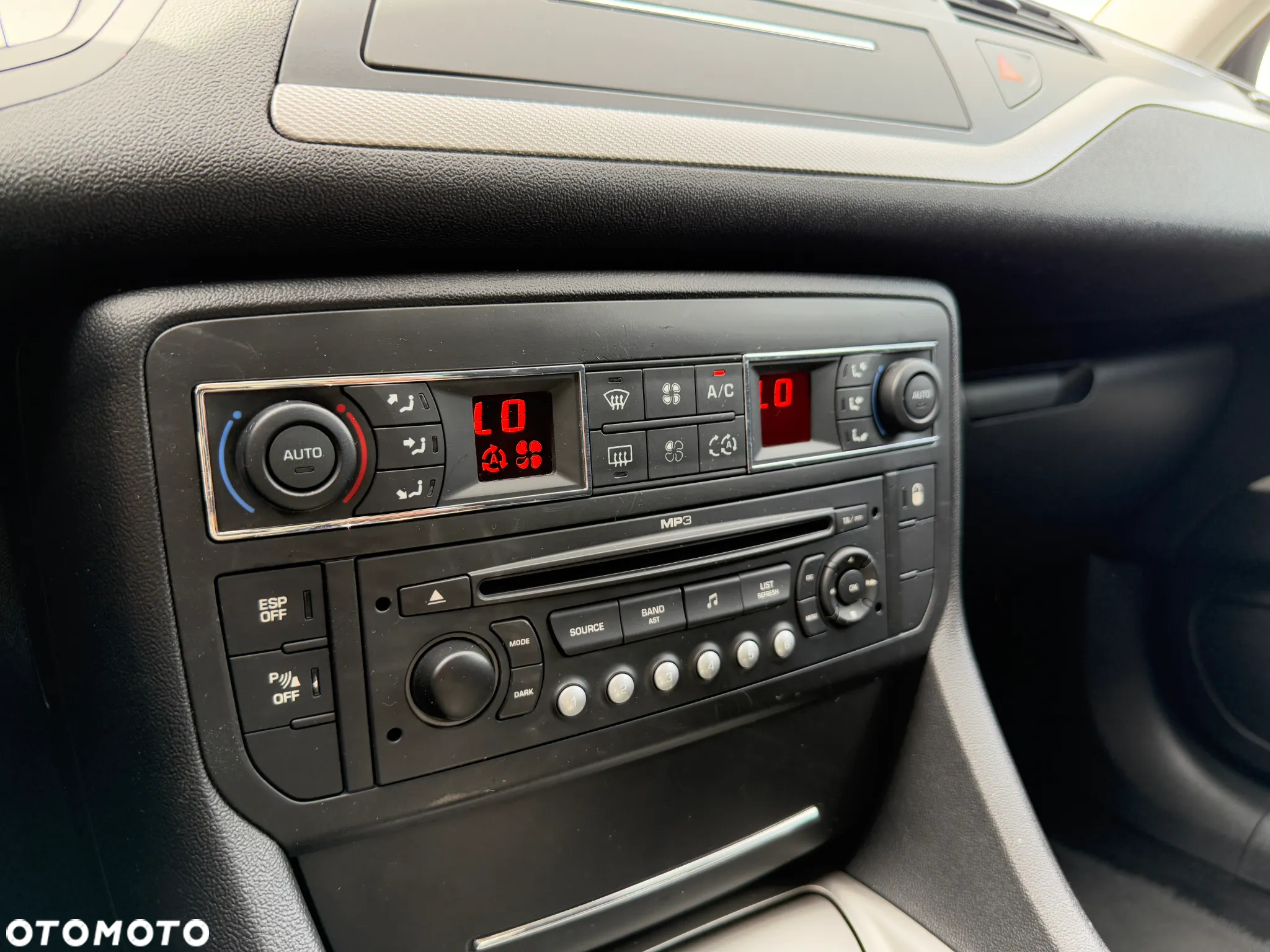Citroën C5 2.0i 16V Confort - 27