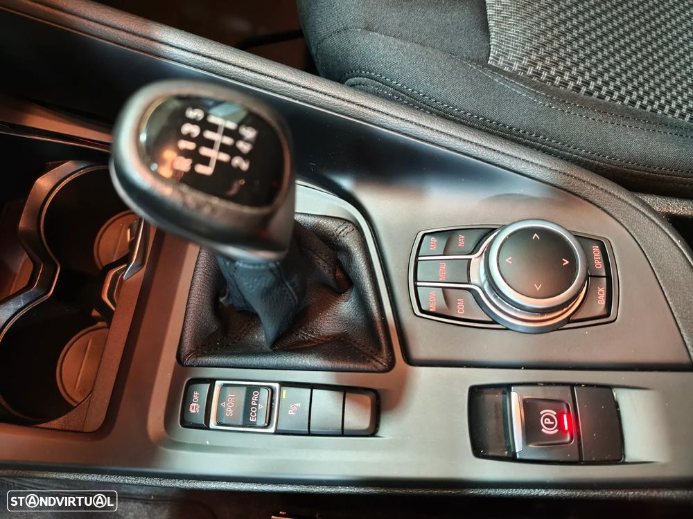 BMW X1 16 d sDrive Advantage - 14