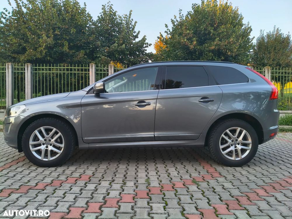 Volvo XC 60 D4 Geartronic Momentum - 22