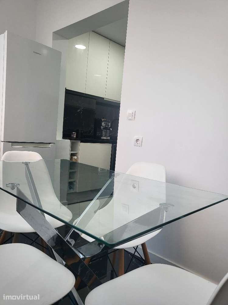 Quarto a menos de 10 minutos da cidade universitária e do campo grande - Grande imagem: 3/9