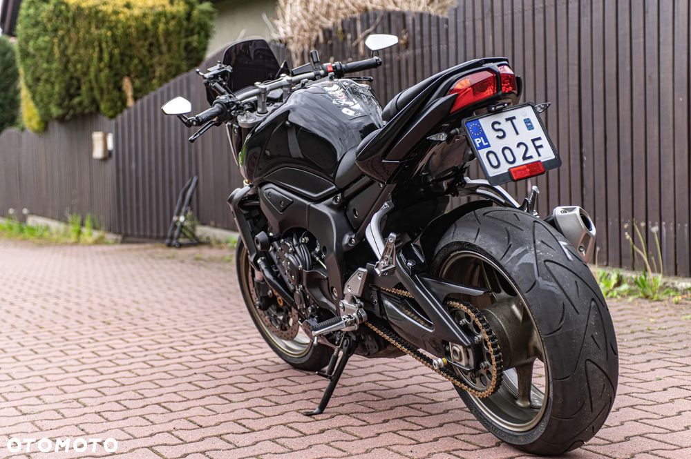 Yamaha FZ - 37