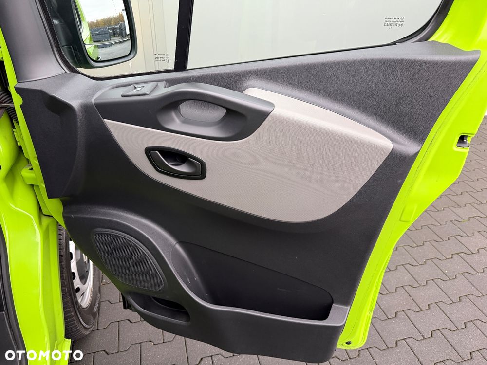 Renault Trafic - 18