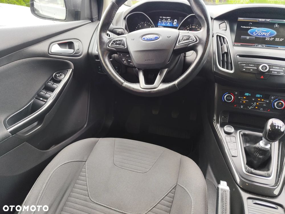 Ford Focus 1.5 TDCi DPF Start-Stopp-System Titanium - 8