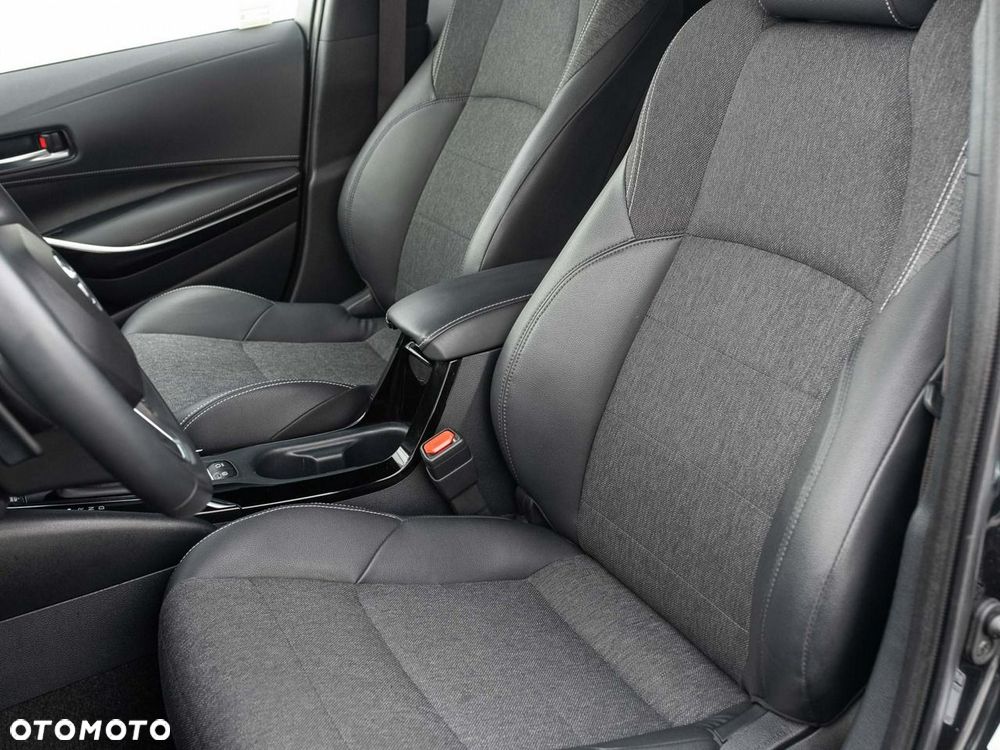 Toyota Corolla - 11
