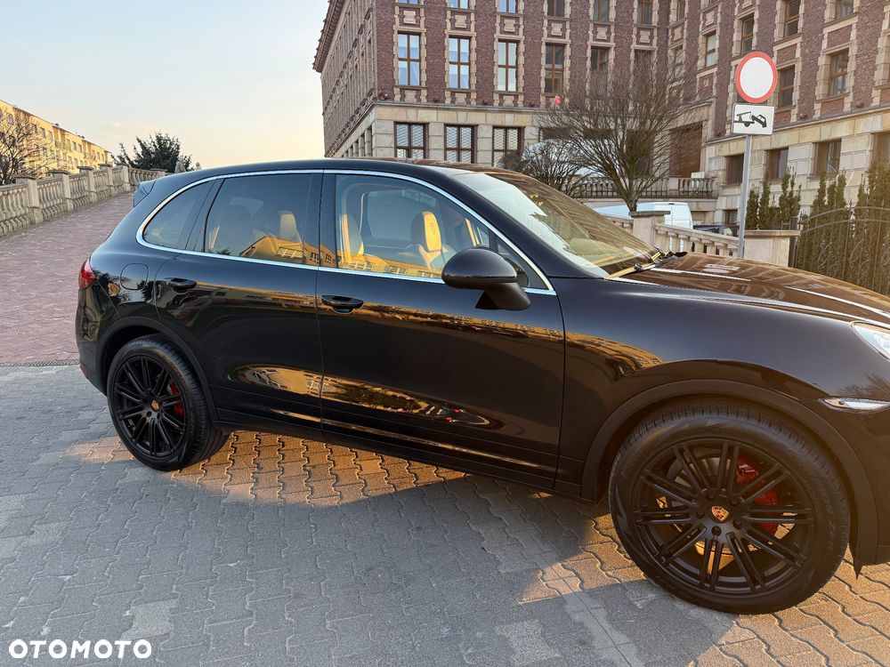 Porsche Cayenne - 23