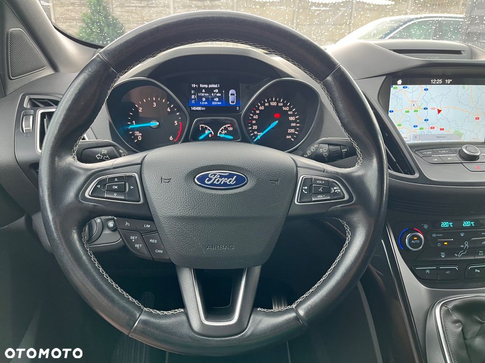 Ford Kuga 2.0 TDCi 2x4 ST-Line - 13