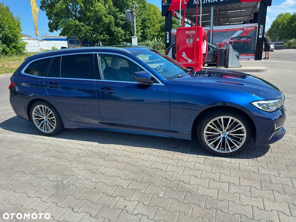 BMW Seria 3 320d xDrive Luxury Line - 9