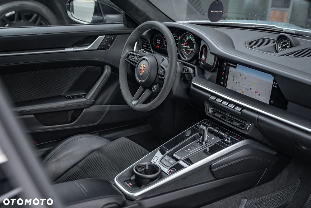 Porsche 911 Turbo S - 36