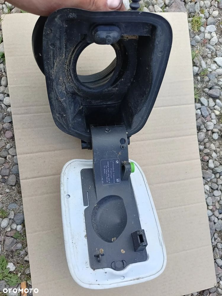 BMW X5 E70 LIFT 2012R KLAPKA WLEWU PALIWA BIAŁA - 2