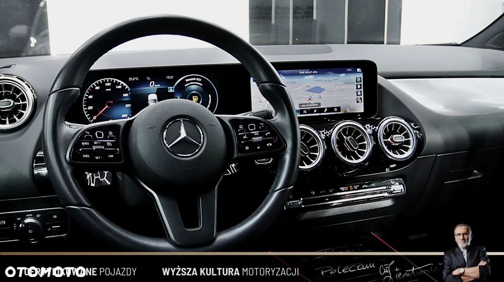 Mercedes-Benz GLA 200 Progressive - 16