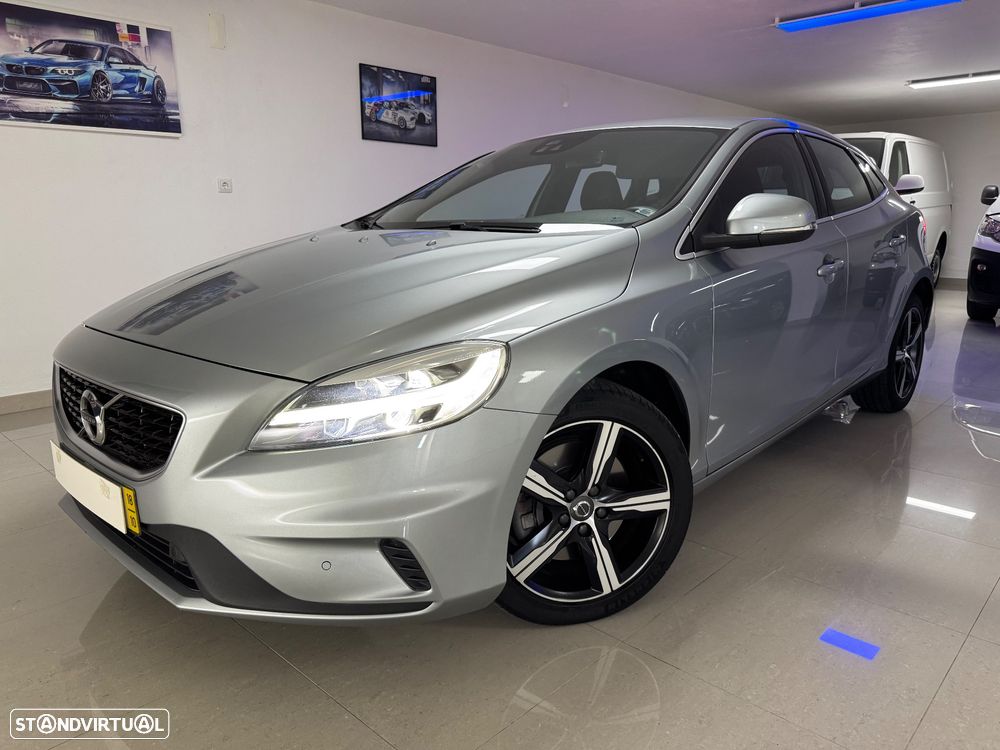 Volvo V40 1.5 T3 Sport Edition Plus Geartronic - 1