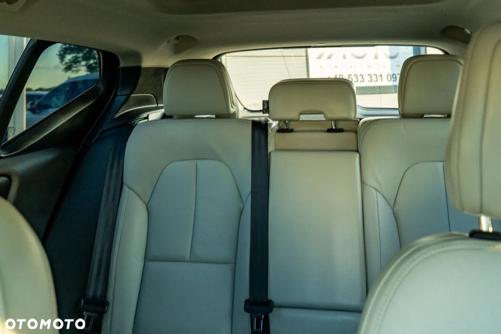 Volvo XC 40 T5 AWD Geartronic Momentum Pro - 30