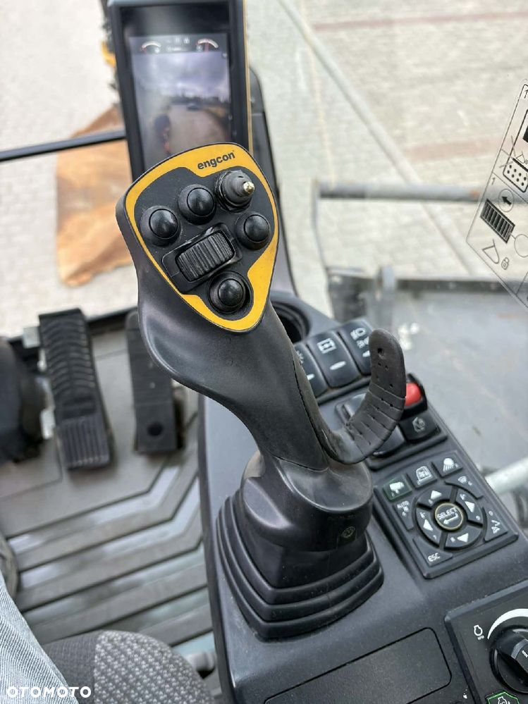 Volvo EWR 150E ROTOTILT ENGCON SYSTEM 3D ZESTAW 4 ŁYŻKI, NÓŻ, SZCZOTKA - 22