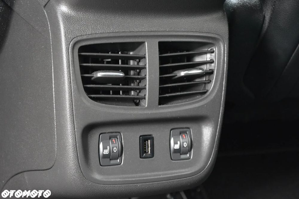 Opel Grandland X 1.2 Start/Stop Business Elegance - 24