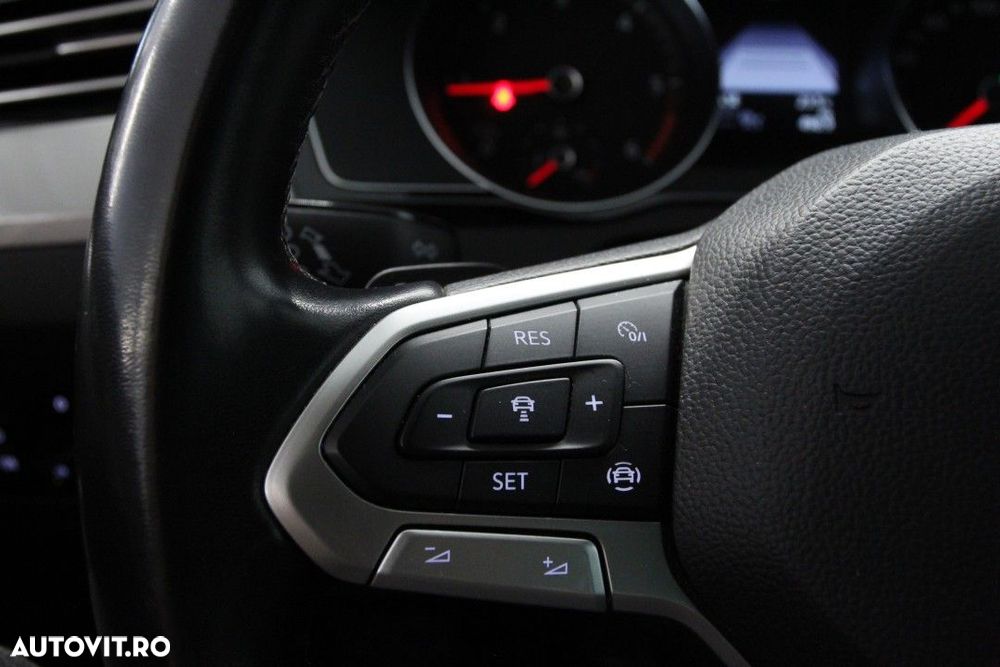 Volkswagen Passat - 15