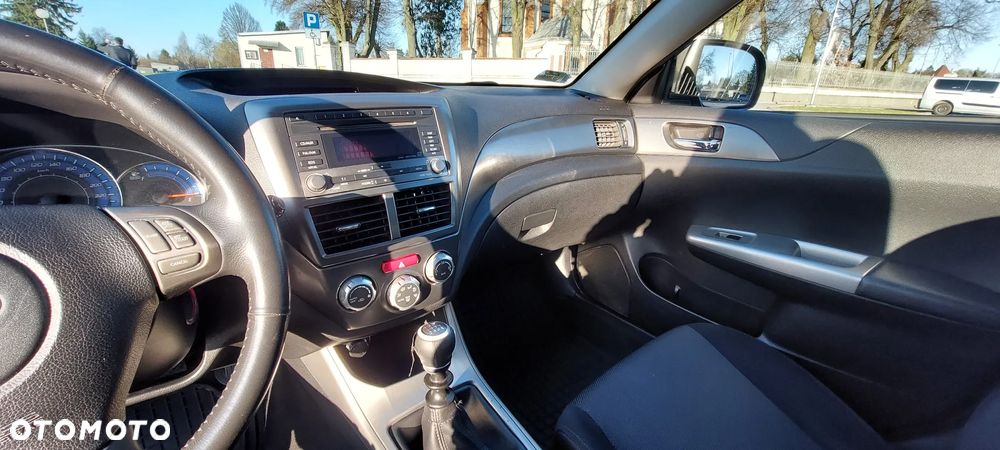 Subaru Impreza 2.0D RA - 23