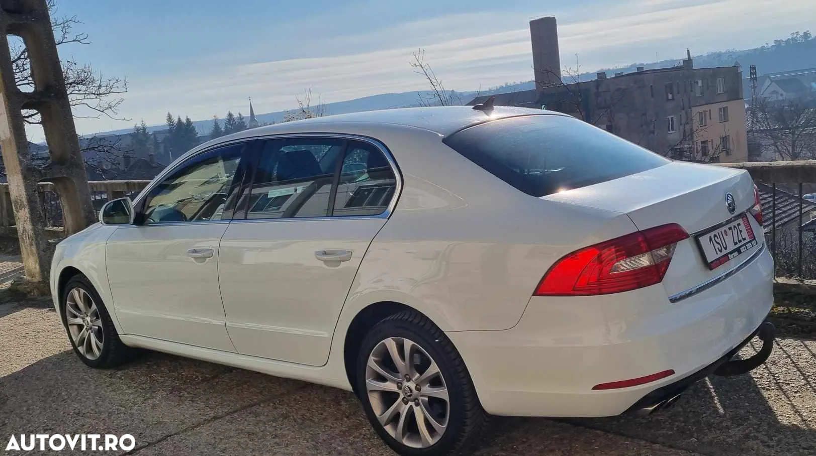 Skoda Superb 2.0 TDI DSG Elegance - 24