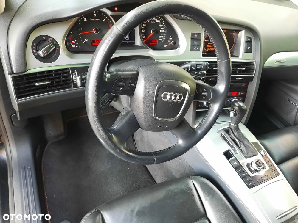 Audi A6 Avant 2.7 TDI DPF quattro tiptronic - 15