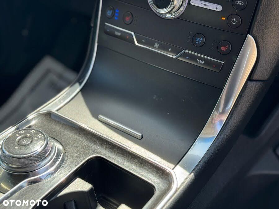 Ford Edge - 30
