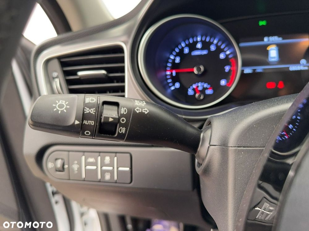 Kia Ceed - 26