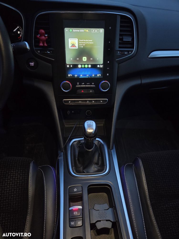 Renault Megane Energy TCe Intens - 10